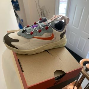 Nike 279 cactus trails